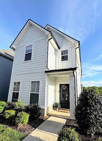 417 Queen Ln