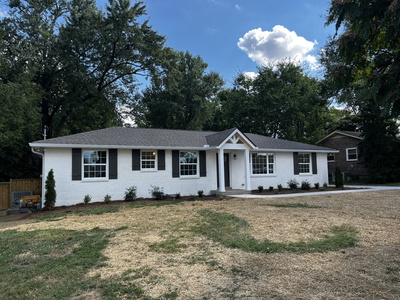 106 Lucinda Ln