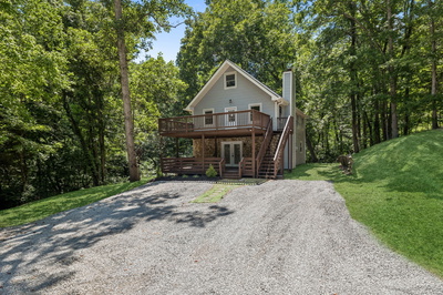 1111 Green Valley Dr