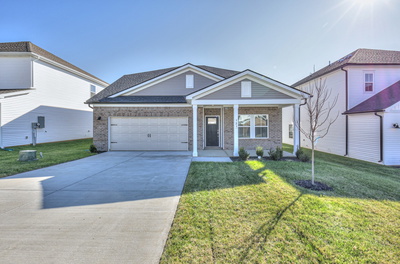 121 Fernbank Ln