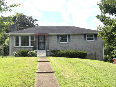 3921 Banbury Dr