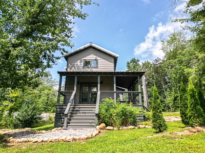 9 Hemlock Cove