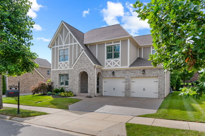 706 Fontwell Ln