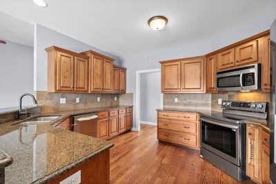 1541 Edgewater Ln