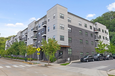 782 Riverfront Parkway