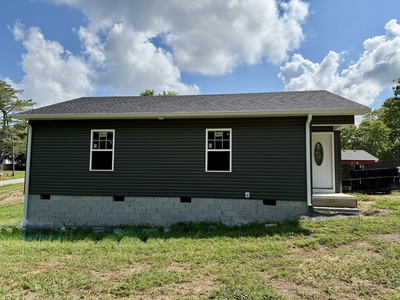 403 S High St