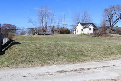 2013 S Main St