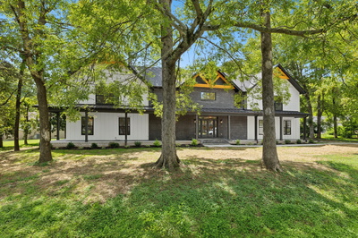 102 Cayce Valley Dr