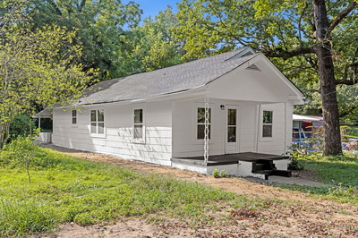 10 Kellys Ferry Avenue