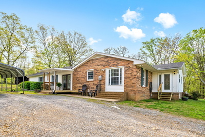 283 Lady Ln