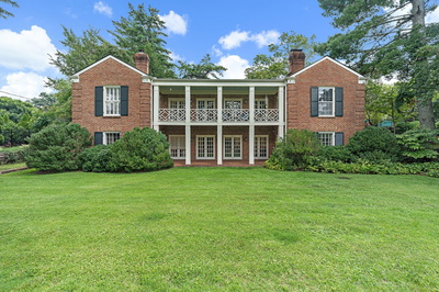 201 Sunnyside Dr