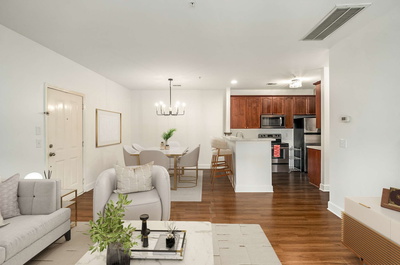 8047 Bienville Dr