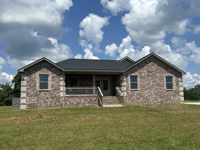 120 Freeland Rd