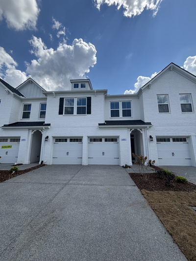 607 Club View Way