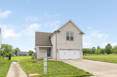 Exterior view of 258 Jesse Dr in Pleasant View, TN