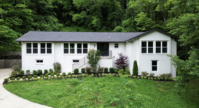 2711 Hillsboro Rd