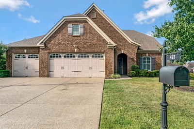 493 Callie Ave