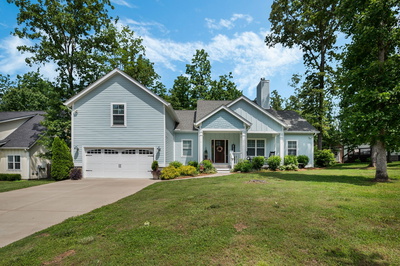 7112 Pepper Tree Cir
