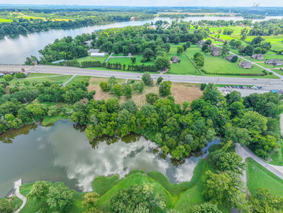 10800 Highway 109, N
