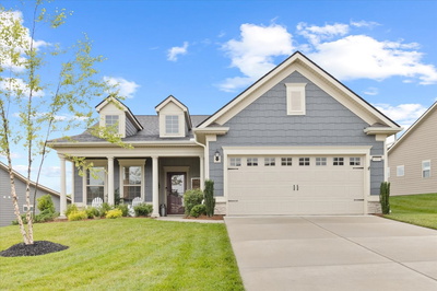 1055 Sumner Grv