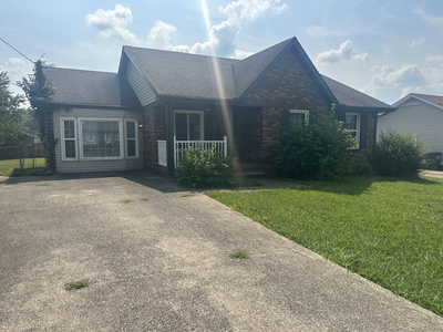1121 Tobacco Rd