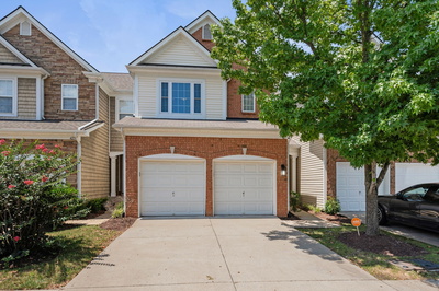 427 Lazy Creek Ln