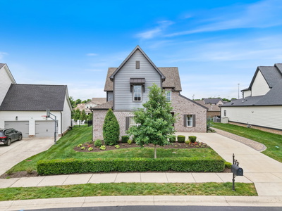 27 Yearling Way