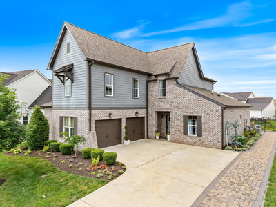 27 Yearling Way