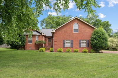 1908 Pointe Barton Dr