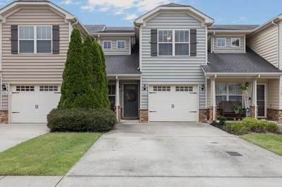 906 Thunder Gulch Way