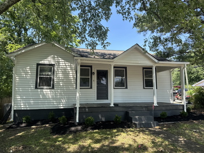 Exterior view of 900 Bryan St in Old Hickory, TN