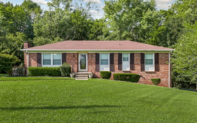 323 Lockert Pl