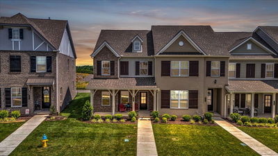 935 Nance Ln