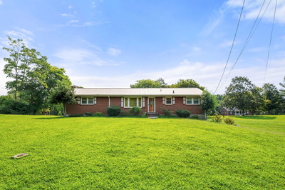 Exterior view of 6440 Alessio Rd in Joelton, TN