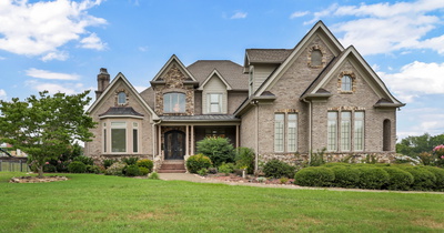 2858 Carriage Way