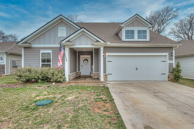 2924 Eckersley Dr
