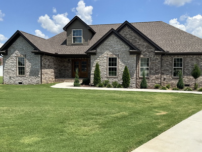 309 Honeysuckle Ln