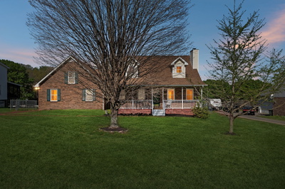 213 Lone Oak Dr