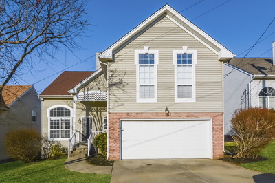 1008 Ridge Trl