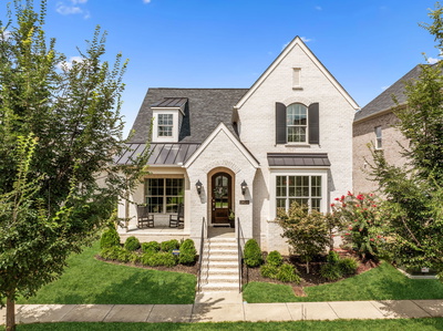 2420 Marco St
