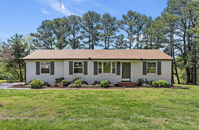 205 Luna Dr