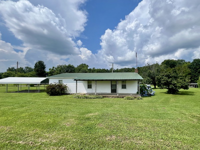 3467 Fall River Rd
