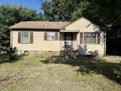 Exterior view of 731 Croley Dr in Nashville, TN