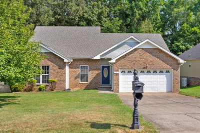 79 West Dr