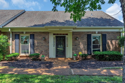 925 E Northfield Blvd