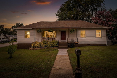 725 Astor Lane