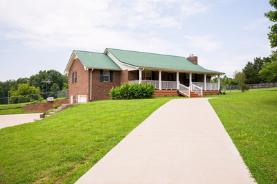 1631 Taylor Town Road