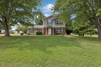 Exterior view of 1956 Portway Rd in Spring Hill, TN