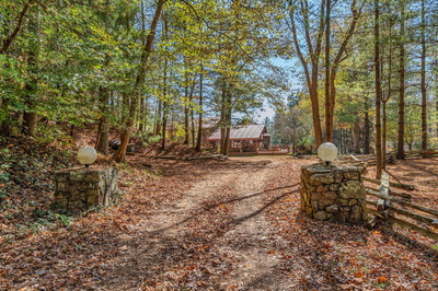 393 Jones Rd