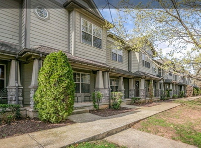 105 4th Ave